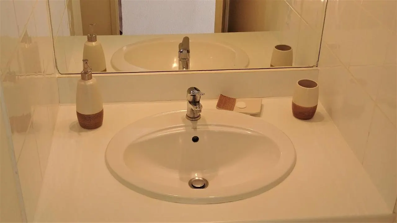 Appartement Kazadidou - Residence Grand Cap - Vue Mer Et Montagne - Piscine Le Gosier